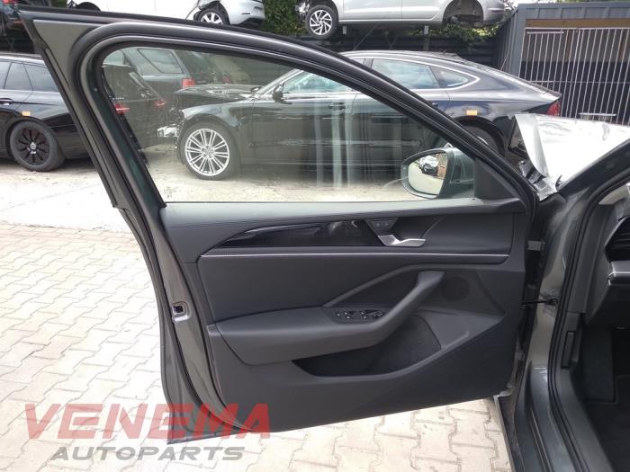 Volkswagen Passat Variant 2.0 TDI 16V Skrotfordon (2025, GRIJS)