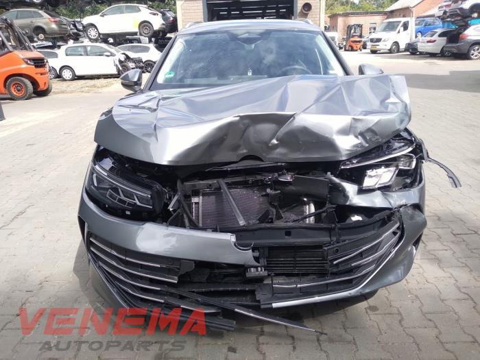 Volkswagen Passat Variant 2.0 TDI 16V Skrotfordon (2025, GRIJS)