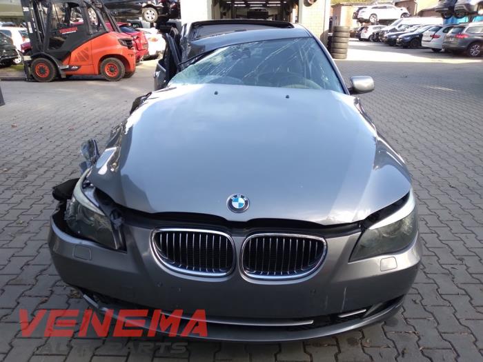 BMW 5 serie 550i 32V Sloopvoertuig (2008, Grijs)