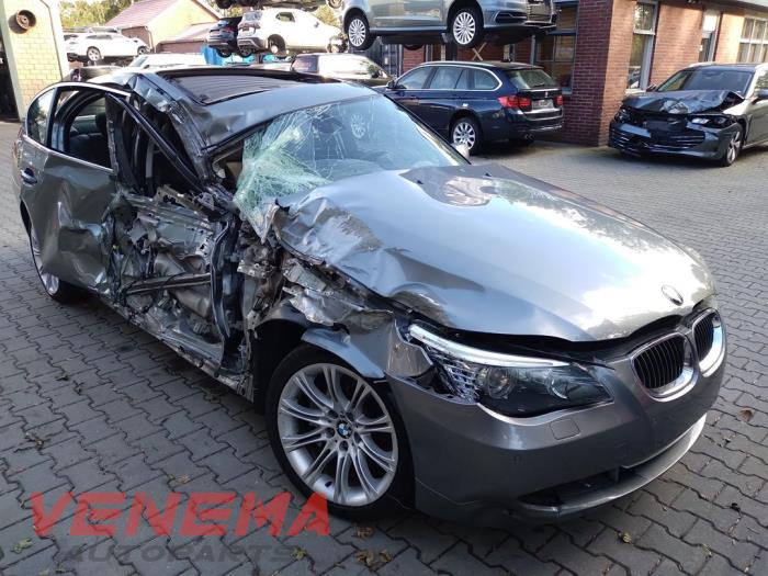 BMW 5 serie 550i 32V Sloopvoertuig (2008, Grijs)
