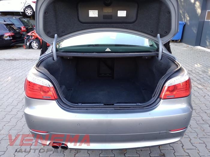BMW 5 serie 550i 32V Sloopvoertuig (2008, Grijs)