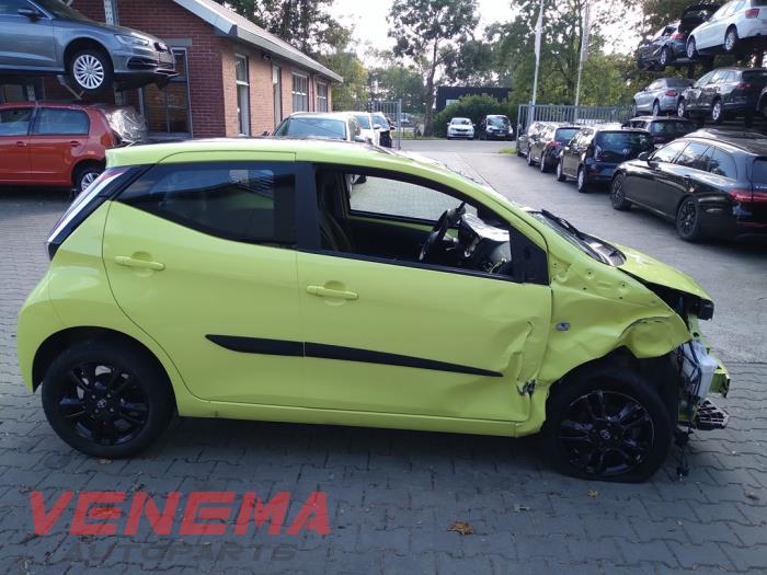 Toyota Aygo 1.0 12V VVT-i Sloopvoertuig (2017, Geel)