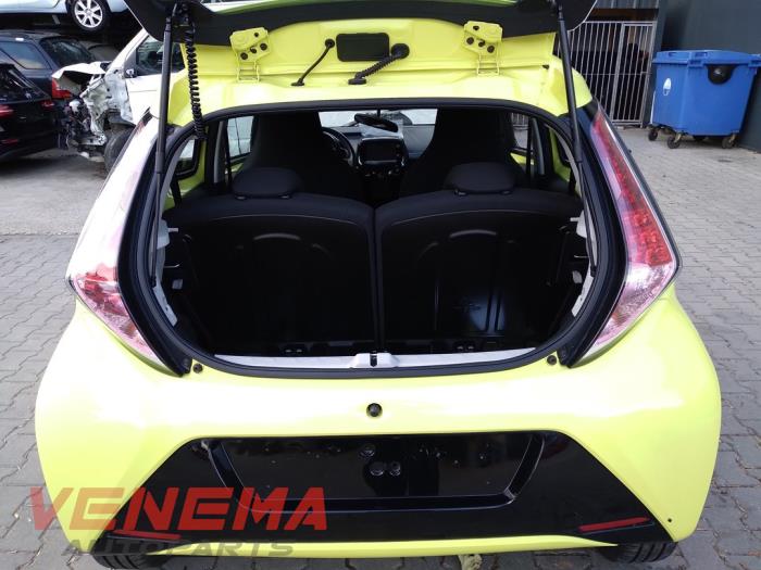 Toyota Aygo 1.0 12V VVT-i Sloopvoertuig (2017, Geel)