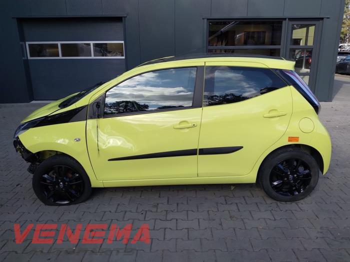 Toyota Aygo 1.0 12V VVT-i Sloopvoertuig (2017, Geel)