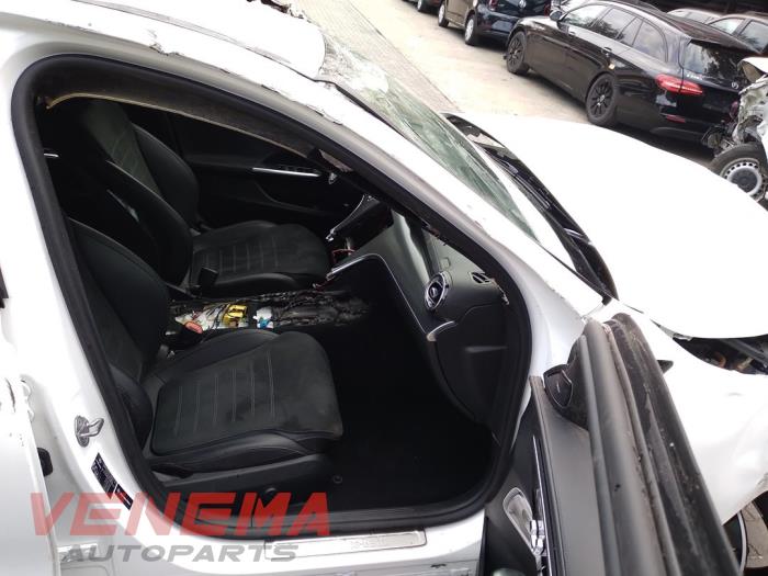 Mercedes C C-200 1.5 EQ Boost 4-Matic Sloopvoertuig (2024, Wit)