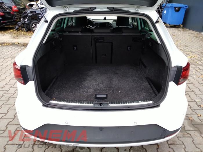 Seat Leon ST 2.0 TDI FR 16V Sloopvoertuig (2017, Wit)