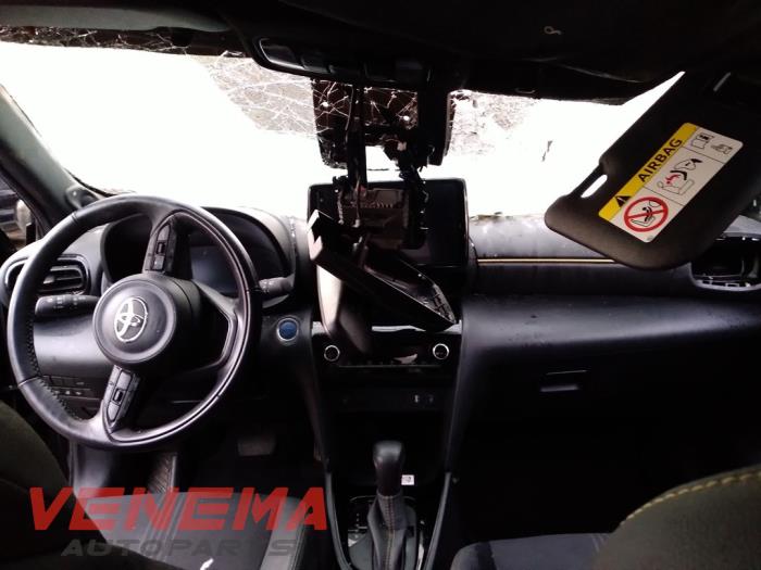 Toyota Yaris Cross 1.5 12V Hybrid 115 Skrotfordon (2023)