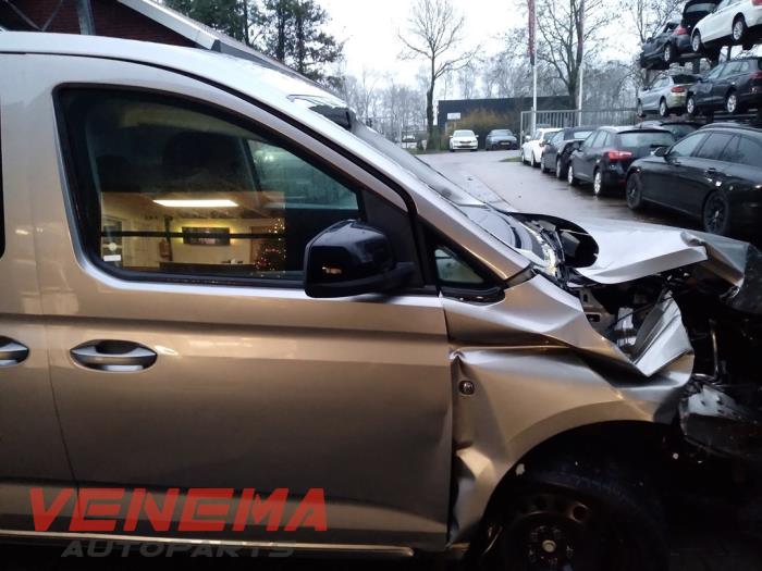 Volkswagen Caddy Combi V 2.0 TDI BlueMotionTechnology Sloopvoertuig (2021, Metallic, Beige)