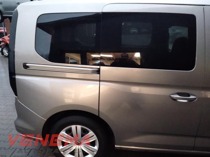 Volkswagen Caddy Combi V 2.0 TDI BlueMotionTechnology Sloopvoertuig (2021, Metallic, Beige)