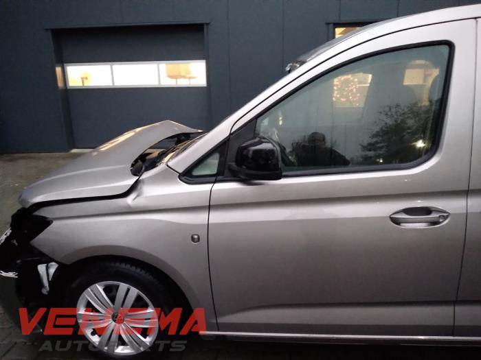 Volkswagen Caddy Combi V 2.0 TDI BlueMotionTechnology Sloopvoertuig (2021, Metallic, Beige)