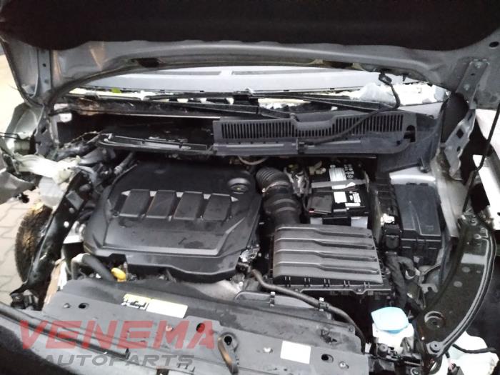 Volkswagen Caddy Combi V 2.0 TDI BlueMotionTechnology Sloopvoertuig (2021, Metallic, Beige)