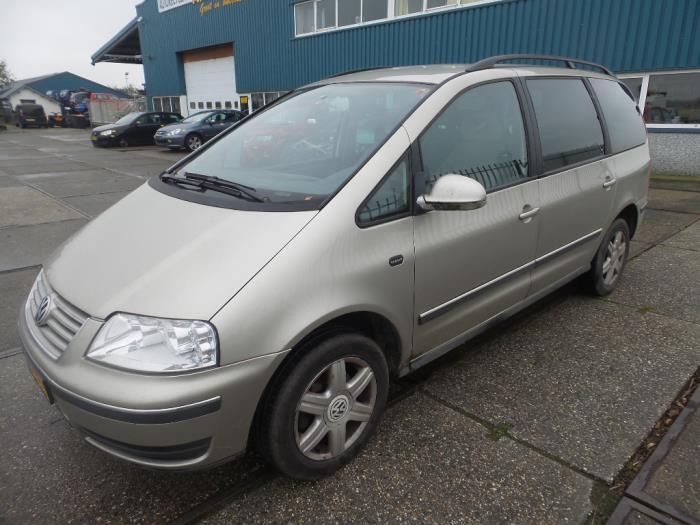 Volkswagen Sharan 2.0 TDI Sloopvoertuig (2006, Beige)