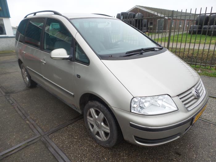 Volkswagen Sharan 2.0 TDI Sloopvoertuig (2006, Beige)