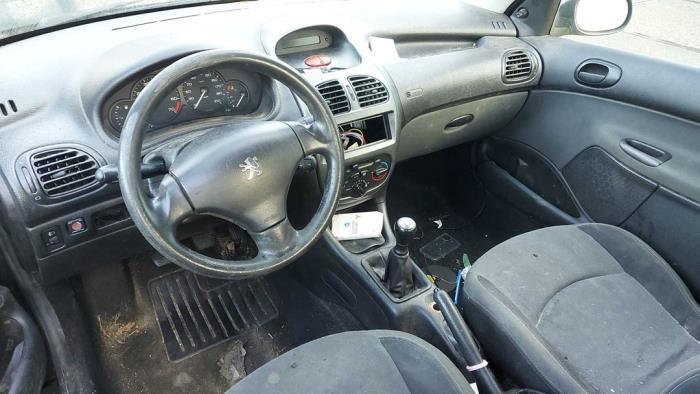 Peugeot 206 1.4 XR,XS,XT,Gentry Skrotfordon (2007, ZWART)