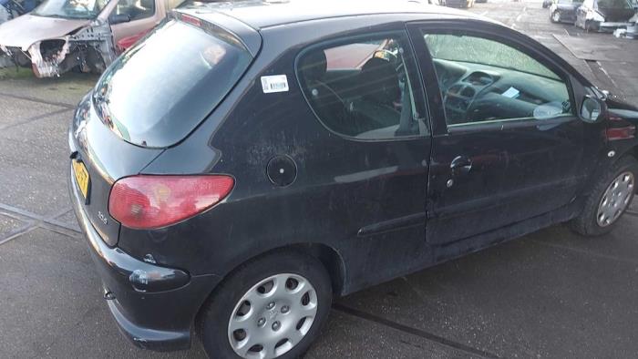 Peugeot 206 1.4 XR,XS,XT,Gentry Skrotfordon (2007, ZWART)