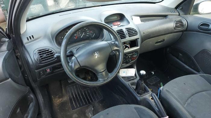 Peugeot 206 1.4 XR,XS,XT,Gentry Skrotfordon (2007, ZWART)