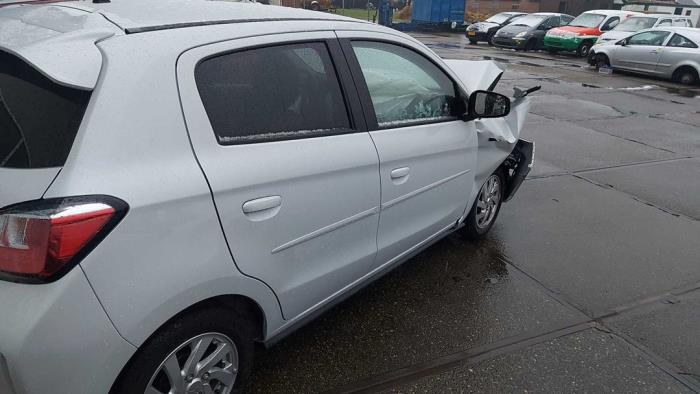 Mitsubishi Space Star 1.2 12V Skrotfordon (2024, WIT)