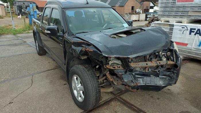 Isuzu D-Max 3.0 D 4x4 Skrotfordon (2008, ZWART)