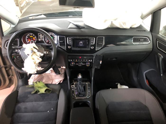 Volkswagen Golf Sportsvan Skrotfordon (2014, LICHT BRONS)