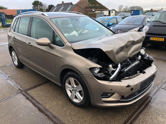 Volkswagen Golf Sportsvan Skrotfordon (2014, LICHT BRONS)