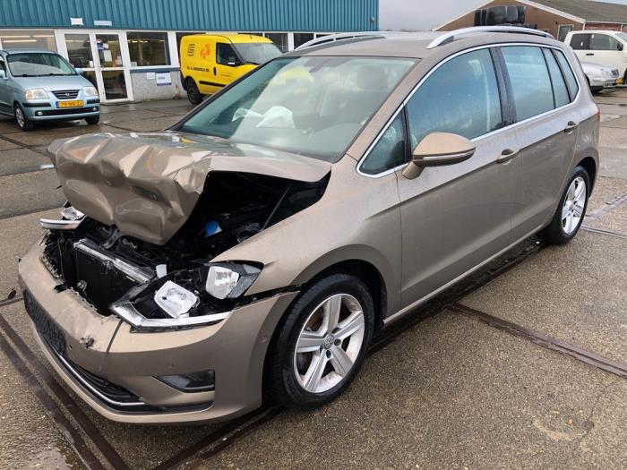 Volkswagen Golf Sportsvan Skrotfordon (2014, LICHT BRONS)