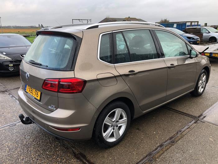 Volkswagen Golf Sportsvan Skrotfordon (2014, LICHT BRONS)