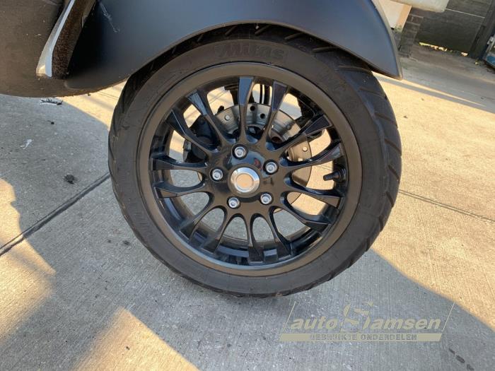 Vespa S Scooter (Sloopvoertuig, 2019, Graniet)