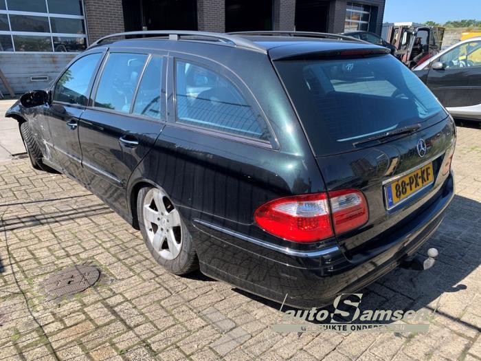 Mercedes E Combi 3.2 E-320 CDI 24V Sloopvoertuig (2005, Zwart)