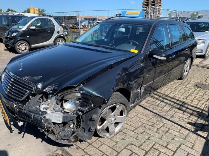 Mercedes E Combi 3.2 E-320 CDI 24V Sloopvoertuig (2005, Zwart)