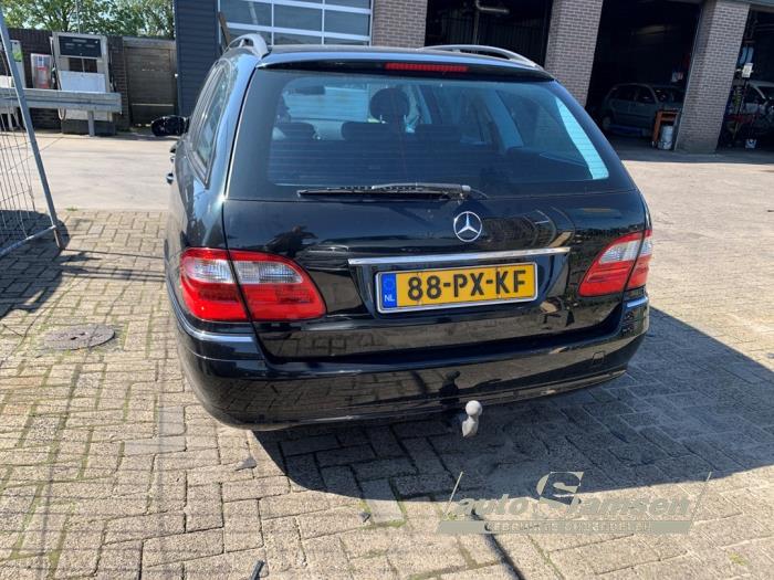 Mercedes E Combi 3.2 E-320 CDI 24V Sloopvoertuig (2005, Zwart)