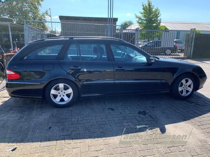 Mercedes E Combi 3.2 E-320 CDI 24V Sloopvoertuig (2005, Zwart)