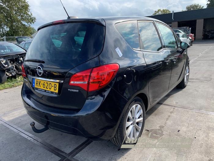 Opel Meriva 1.4 Turbo 16V ecoFLEX Sloopvoertuig (2015, Zwart)