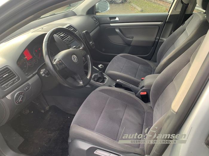 Volkswagen Jetta III 2.0 16V FSI Schadevoertuig (2006, Grijs)