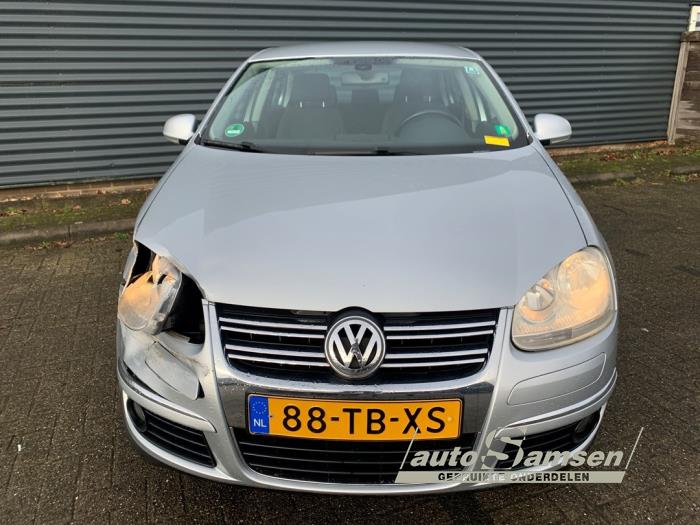 Volkswagen Jetta III 2.0 16V FSI Schadevoertuig (2006, Grijs)