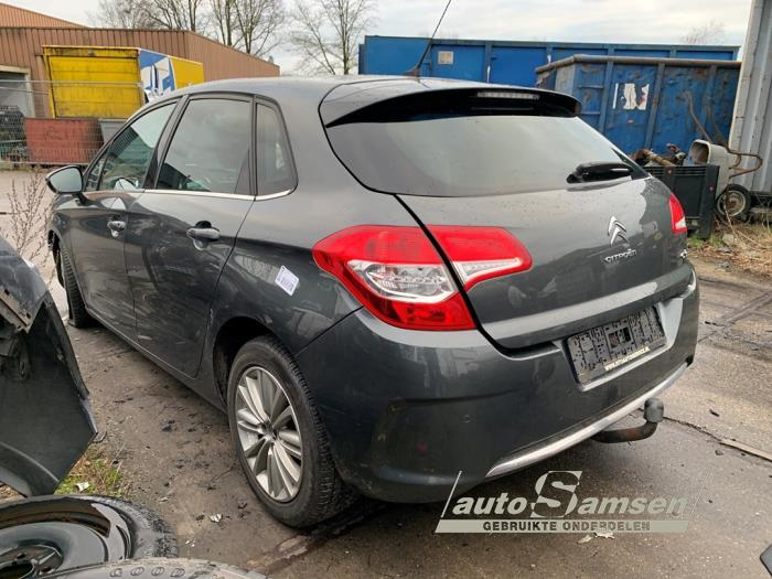 Citroen C4 Berline 1.6 16V VTi Sloopvoertuig (2011, Grijs)