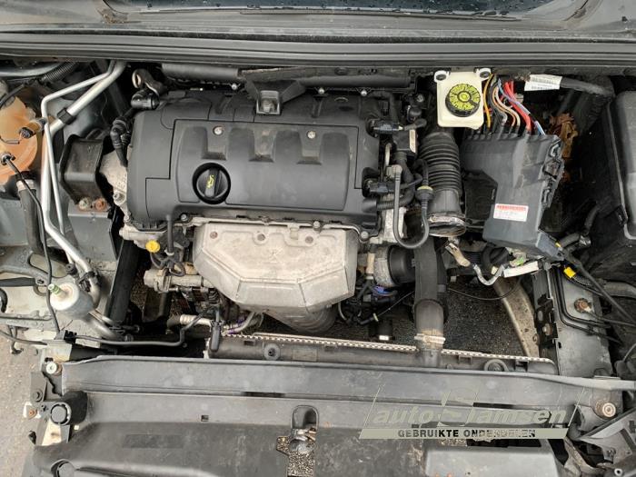 Citroen C4 Berline 1.6 16V VTi Sloopvoertuig (2011, Grijs)