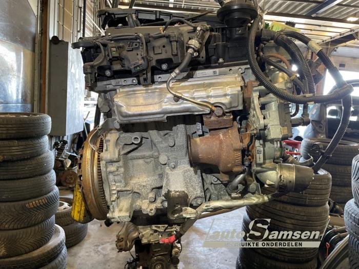 BMW 1 serie 116d 1.6 16V Efficient Dynamics Skrotfordon (2015, ZWART)