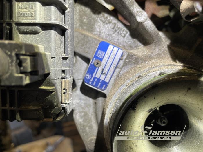 BMW 1 serie 116d 1.6 16V Efficient Dynamics Skrotfordon (2015, ZWART)