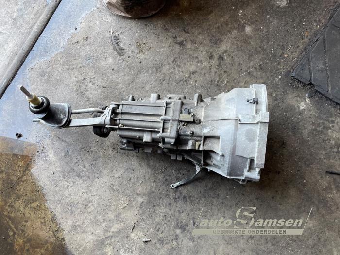 BMW 1 serie 116d 1.6 16V Efficient Dynamics Skrotfordon (2015, ZWART)