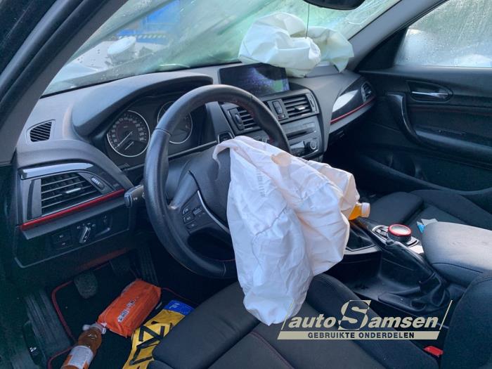 BMW 1 serie 116d 1.6 16V Efficient Dynamics Skrotfordon (2015, ZWART)