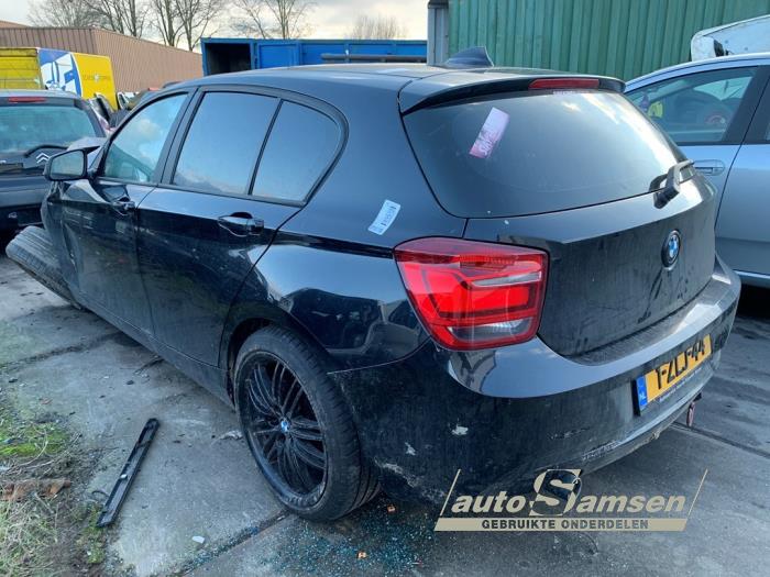 BMW 1 serie 116d 1.6 16V Efficient Dynamics Skrotfordon (2015, ZWART)