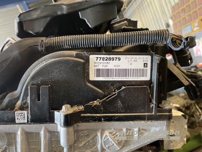 BMW 1 serie 116d 1.6 16V Efficient Dynamics Skrotfordon (2015, ZWART)