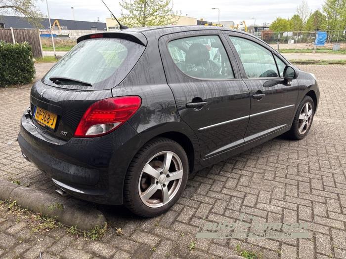 Peugeot 207/207+ 1.6 16V VTRi Skadat fordon (2010, ZWART)