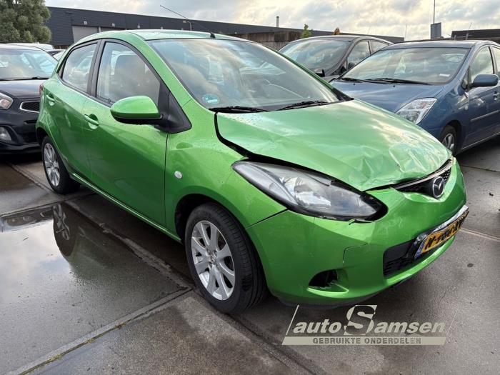 Mazda 2 1.3 16V S-VT Schadevoertuig (2008, Groen)