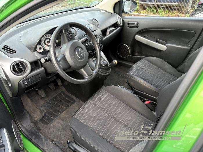 Mazda 2 1.3 16V S-VT Schadevoertuig (2008, Groen)