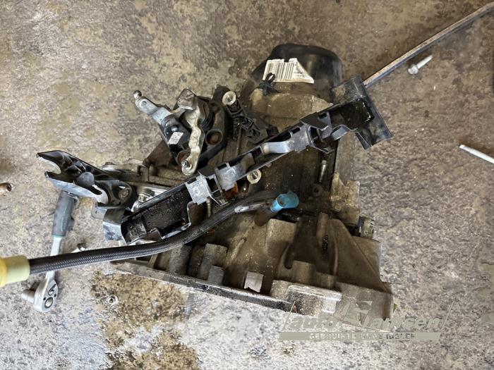 Renault Modus/Grand Modus 1.2 16V TCE 100 Skrotfordon (2009, ZWART)