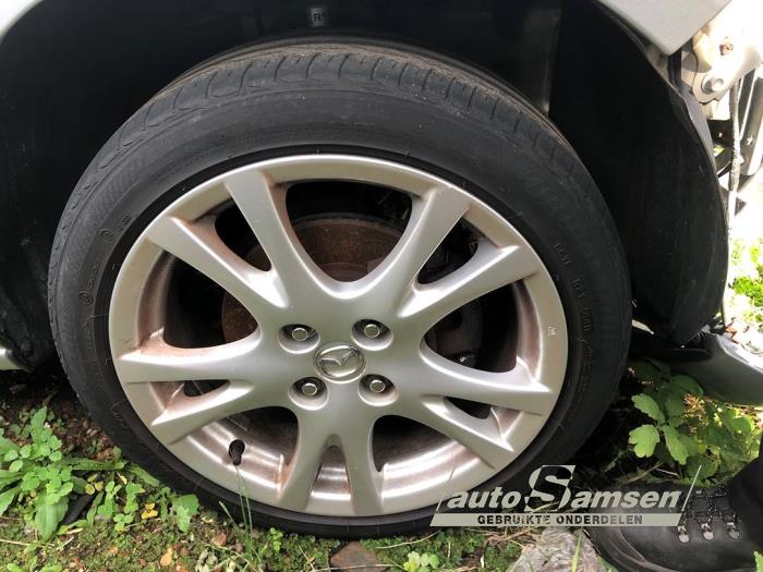 Mazda 2 1.3 16V S-VT High Power Skrotfordon (2008, GRIJS)