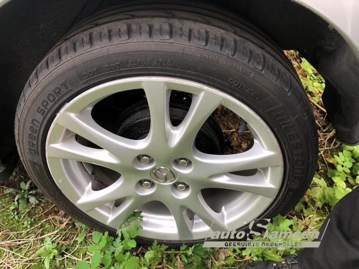 Mazda 2 1.3 16V S-VT High Power Skrotfordon (2008, GRIJS)