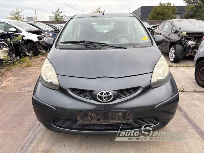 Toyota Aygo 1.0 12V VVT-i Sloopvoertuig (2008, Grijs)