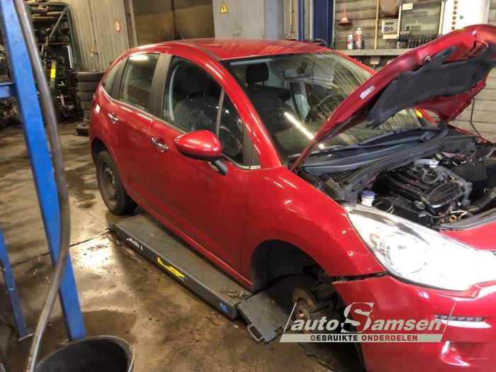 Citroen C3 1.2 VTi 82 12V Skrotfordon (2015, ROOD)